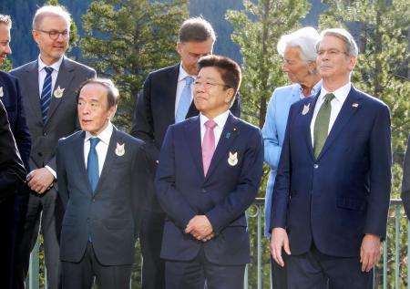 日米財務相、為替協議か　2度目開催、カナダで